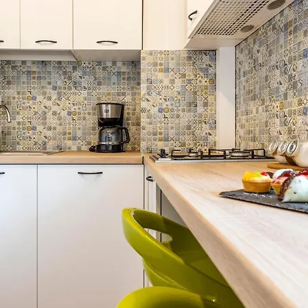 Apartment Piata Victoriei By Mrg Bucharest