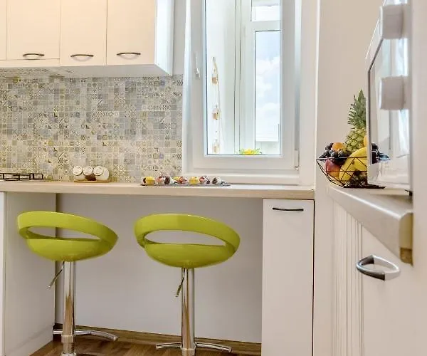 Piata Victoriei By Mrg Apartament *